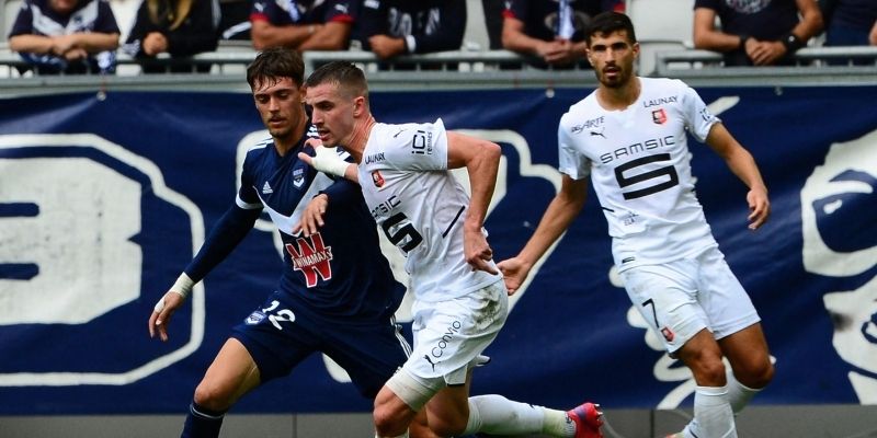 Phân tích phong độ hé lộ những vấn đề hậu trường